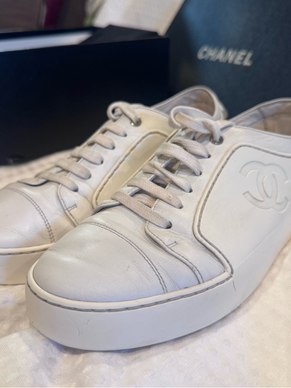 Authenticate Chanel Sneakers - Picture 3 of 8